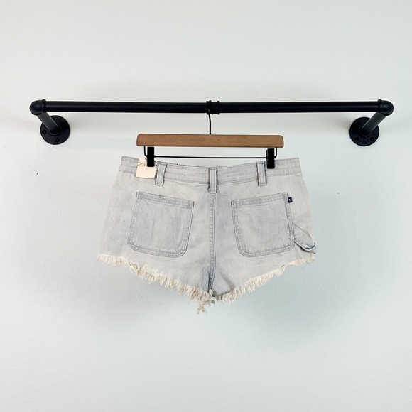 NWT Anthropologie Pilcro Denim Frayed Shortie Shorts Light Wash - Picture 8 of 10